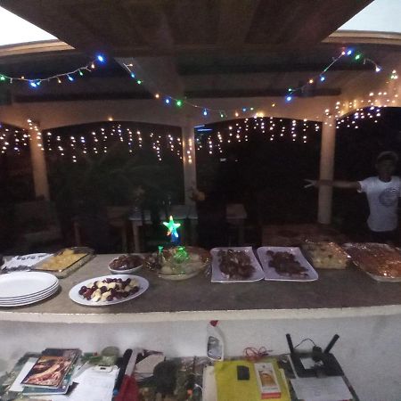 Hostal Y Restaurante Los Tecales La Coca Zewnętrze zdjęcie