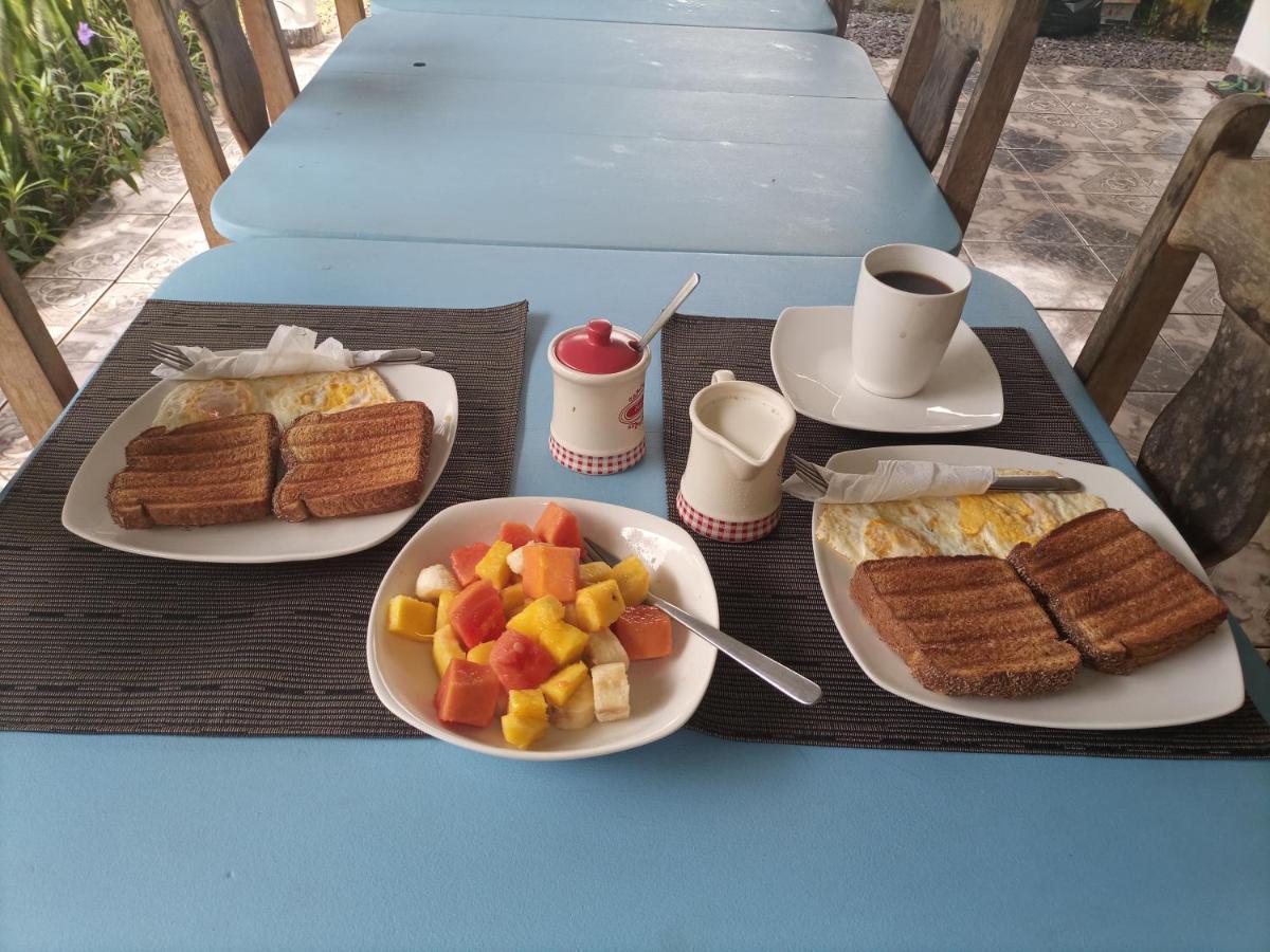 Hostal Y Restaurante Los Tecales La Coca Zewnętrze zdjęcie