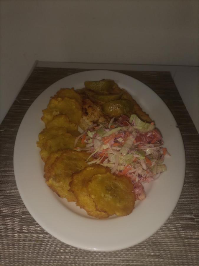 Hostal Y Restaurante Los Tecales La Coca Zewnętrze zdjęcie