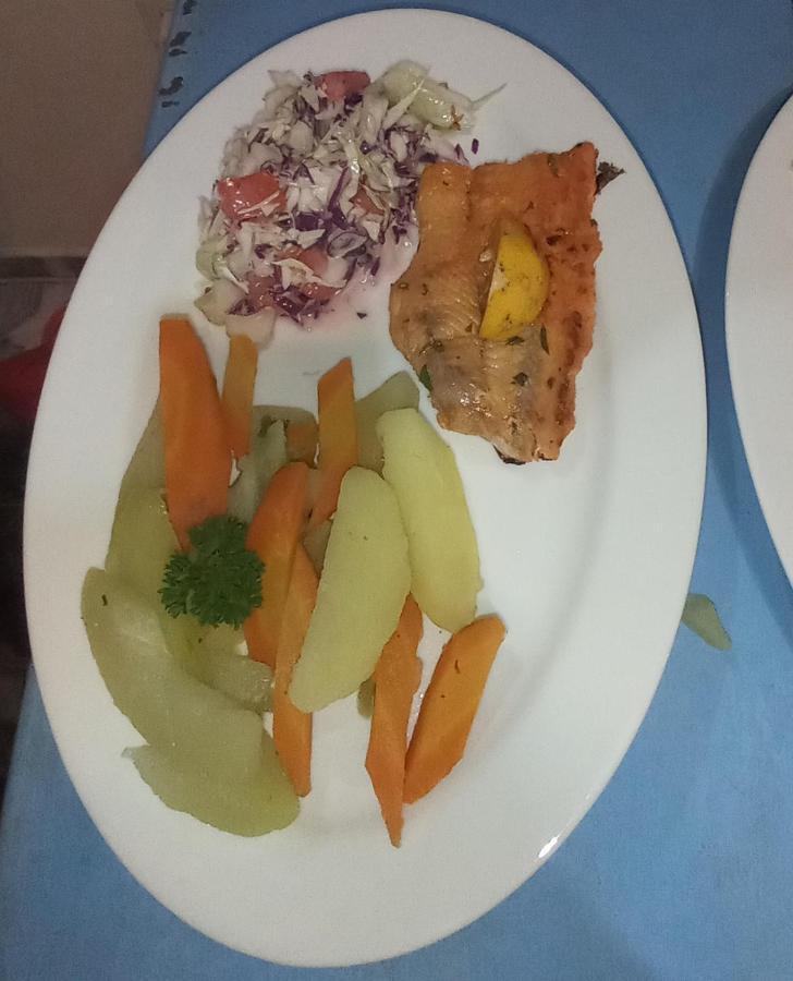 Hostal Y Restaurante Los Tecales La Coca Zewnętrze zdjęcie